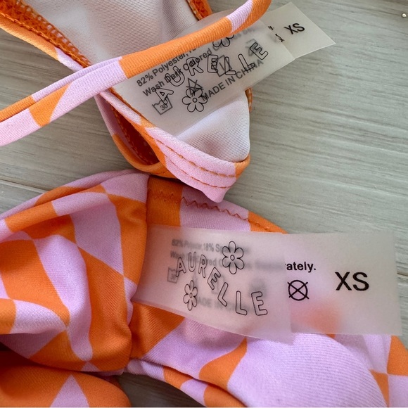Aurelle Geometric Two Piece Swim Suit Bikini Front Tie Top V Front Bottom XS - Picture 6 of 6